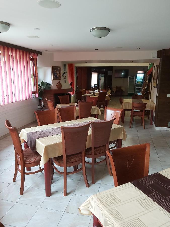 Galaxy Hotel Chiflik Extérieur photo