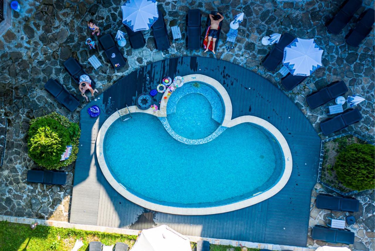 Galaxy Hotel Chiflik Extérieur photo